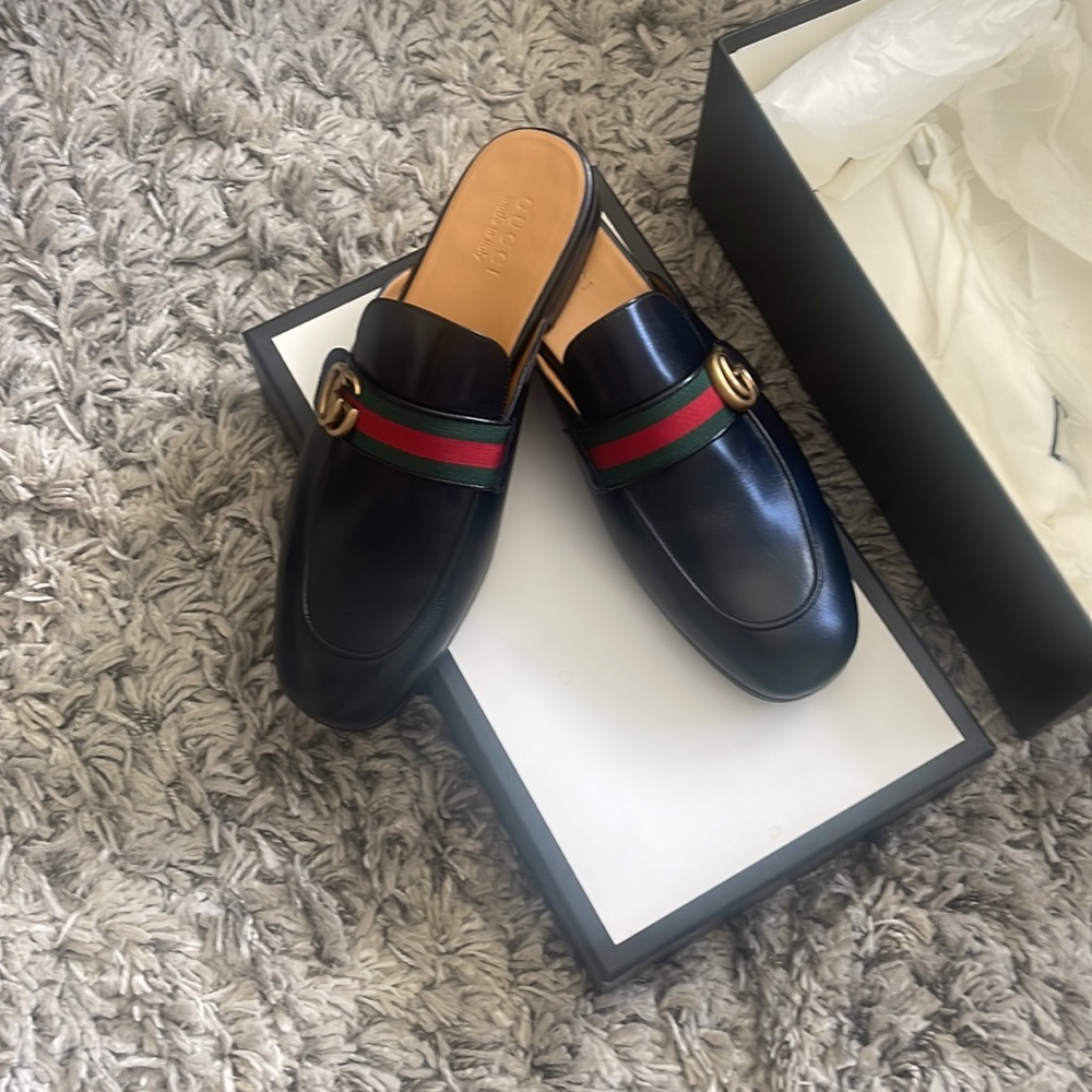 Gucci - Picture 3 of 4